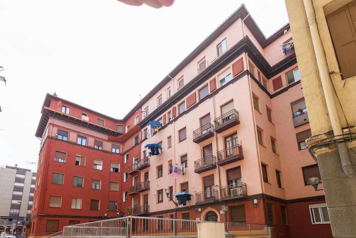 Vivienda Turistica Reformada Con Encanto Bilbau Exterior foto